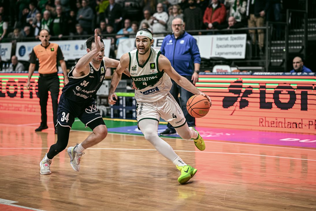 Souveräner Heimsieg der RÖMERSTROM Gladiators gegen die VfL SparkassenStars Bochum mit 97:95