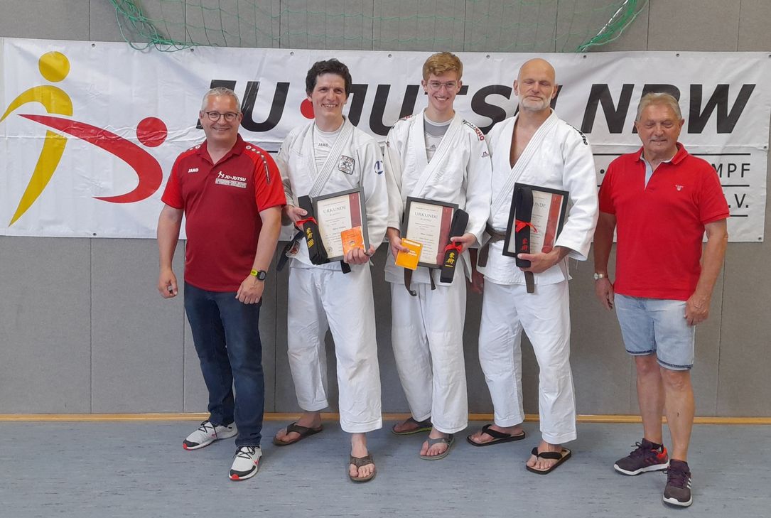 Michael Bauer, Björn Wilden. Peter Leister, Michael Beckers und Trainer Robert (Robby) Prümm.