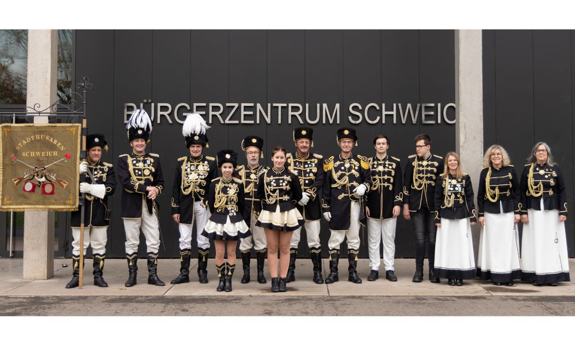 Der 33+2. Geburtstag des 1. Husarenregiments wird jetzt groß gefeiert