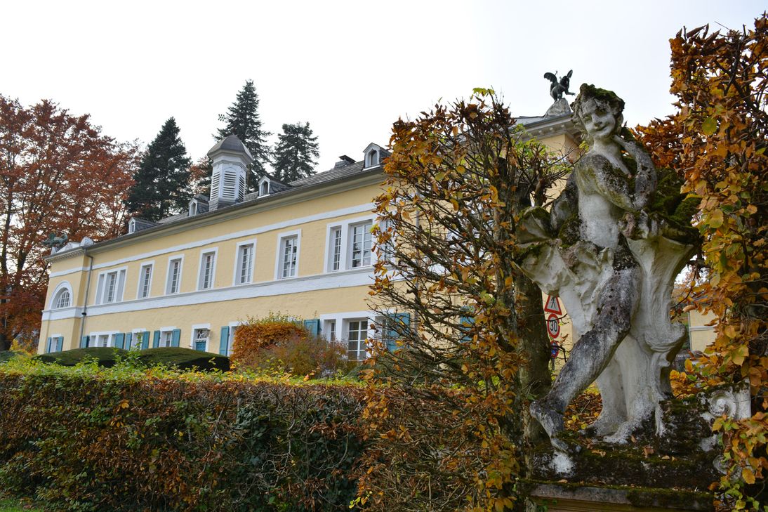 Zum Drachenhaus gehörte ein Rosengarten