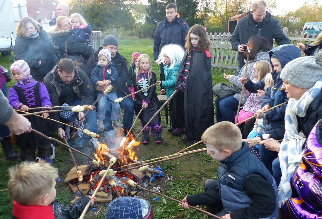 Halloween am Lammersdorfer Bauernmuseum. Am 29. Oktober steigt das Event mit einem bunten Programm und bei gutem Wetter steht auch Stockbrotbacken am Lagerfeuer an.
