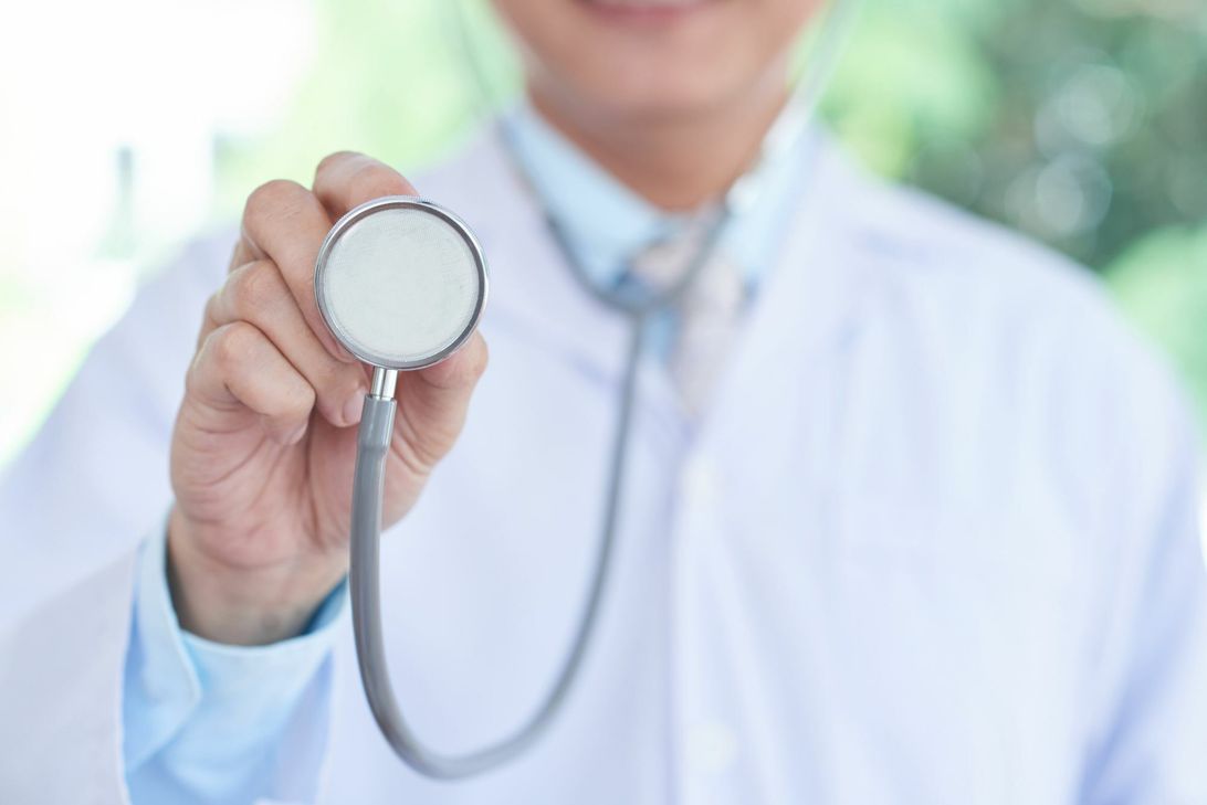 In der Bereitschaftspraxis Gerolstein werden die Ärzte seltener anwesend sein. Foto: Pressfoto/freepik.com