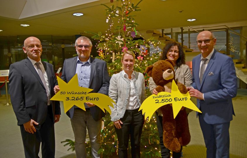 Über das tolle Resultat freuen sich (v.l.): Horst Weyand, Markus Weber, Julia Schmitt, Ilona Besha und Odo Steinmann.