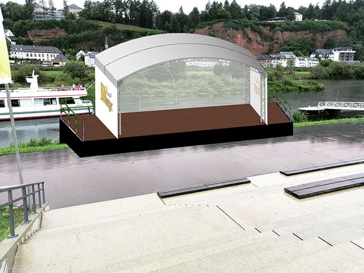 Bis jetzt gibt es die Bühne für den neuen Kulturhafen Zurlauben nur als Fotomontage. Ab dem 30. August bietet sie Platz für ein reichhaltiges Programm. Die Trierer Firma Pro Musik stellt sie kostenlos zur Verfügung. Skizze: Pro Musik GmbH