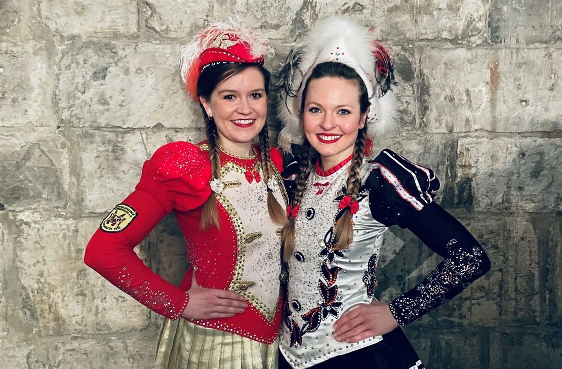 Anne Maaßen und Nadine Neubacher waren als Tanzmariechen mit Akrobatik und Ausstrahlung über Jahre die Aushängeschilder der Karnevalsfreunde Lammersdorf. Beim Familienkarneval am Tulpensonntag haben sie ihren letzten gemeinsamen Auftritt.