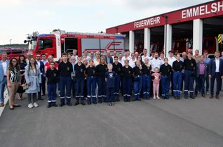 Die Spendenübergabe fand im neuen Feuerwehrgerätehaus in Emmelshausen statt.