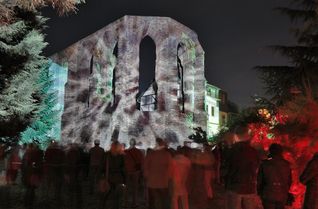 Der Hauptspielort des Lichtkunstfestivals ist in diesem Jahr Oberwesel. Das Foto stammt von der "rheinpartie".