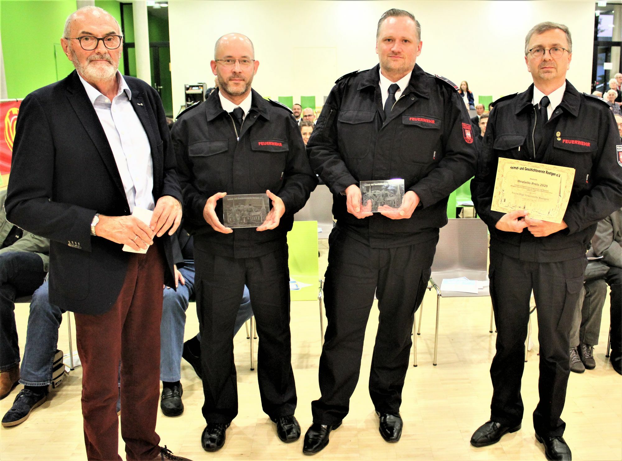 Bei der Preisverleihung gab es zufriedene Gesichter (von links) von Franz Schroeder, Stefan Heck, Sebastian Schumans, Joachim Wynands.   Foto: Günther Sander