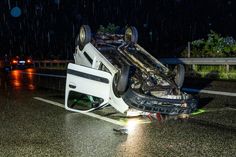 Auf der B 50 im Bereich Sohren überschlug sich ein PKW.