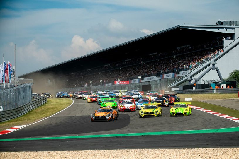 Das ADAC TOTAL 24h-Rennen gehört zu den wichtigsten Veranstaltungen am Nürburgring. Im Dialog mit dem Organisator ADAC Nordrhein und der VLN als Ausrichter der Nürburgring Langstreckenserie (NLS) konnte nun ein neuer Termin verkündet werden. Foto: Christian Hahn / Nürburgring