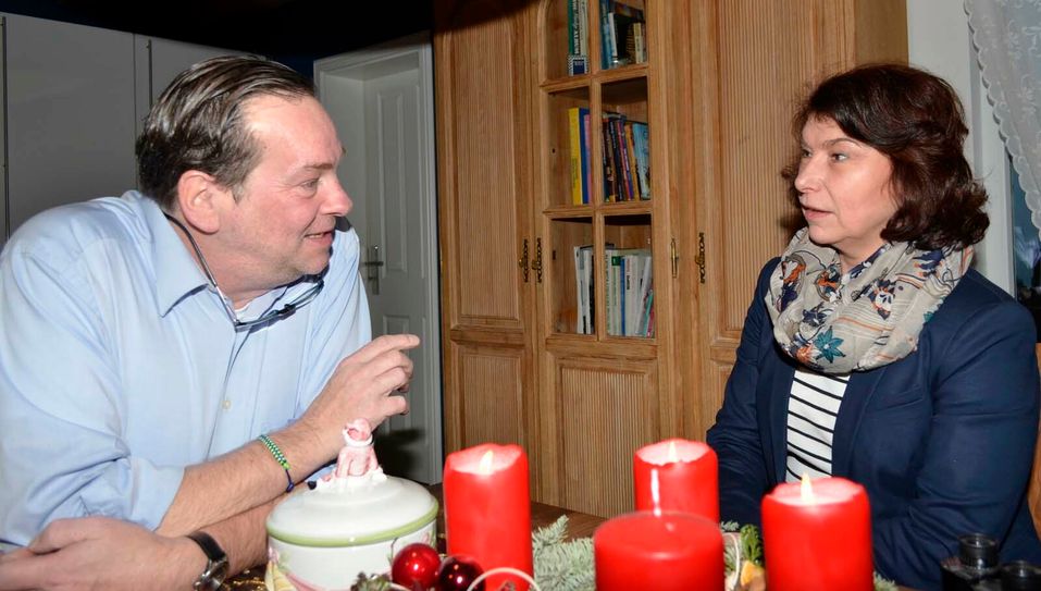 Ralf Seinsoth und Ilona Scheer tauchen ihre Erfahrungen aus, wie es sich nach erfolgreicher  Hypnose rauchfrei lebt.