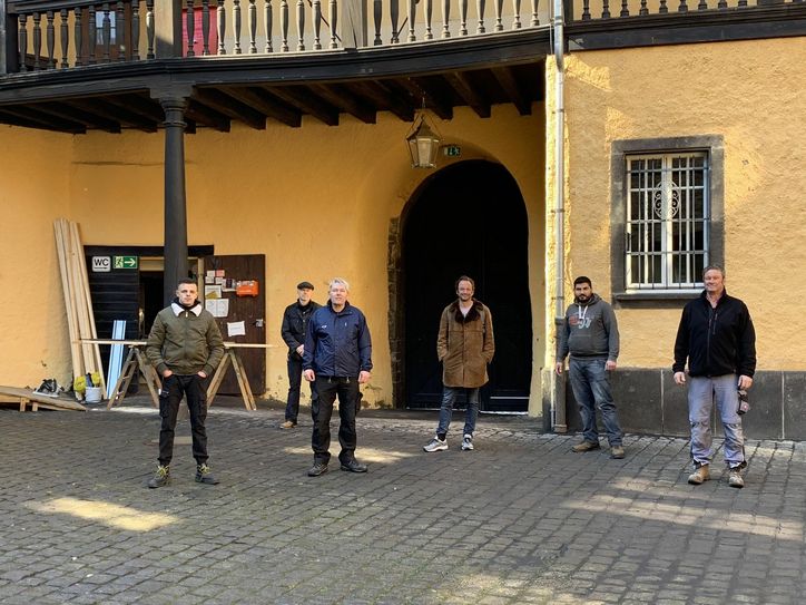 Alexander May besuchte das Technikteam der Burgfestspiele Mayen.