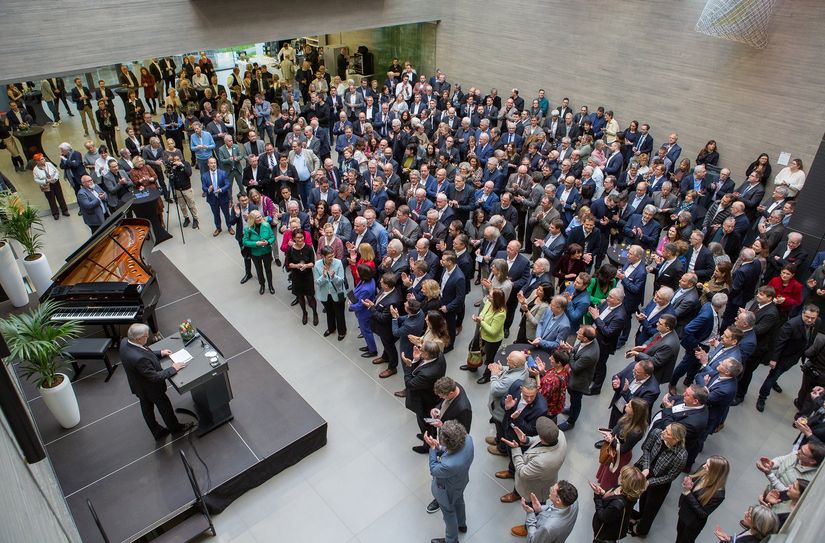 Präsident Kurt Krautscheid konnte zum traditionellen Neujahrsempfang der Handwerkskammer Koblenz rund 600 Gäste begrüßen.