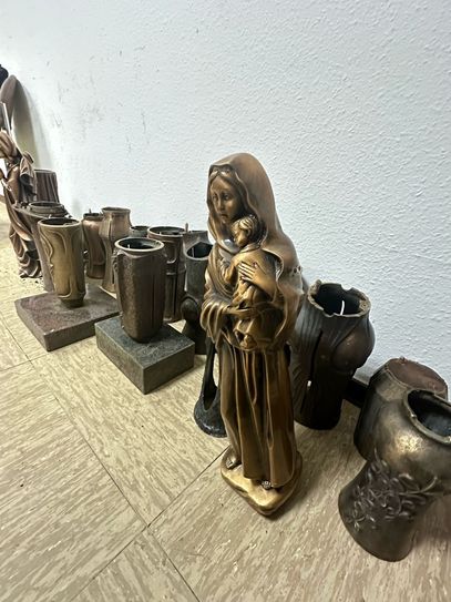 Der Tatverdächtige hatte bereits mehrere sakrale Gegenstände abmontiert.