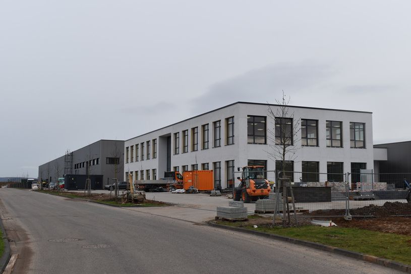 Das ehemalige Fliesen-Zentrum Kenn ist erst letztes Jahr in den IRT Föhren umgezogen.