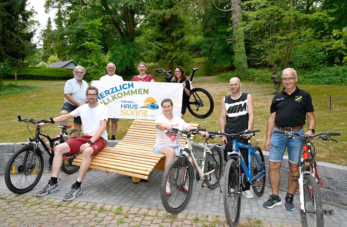 Sichtbares Ergebnis der letzten Radaktion: Die Spendenerlöse haben mit dazu beigetragen, dass Waldsofas für Haus Sonne angeschafft werden konnten. Am 1. August soll die zweite Benefiz-Radaktion starten.