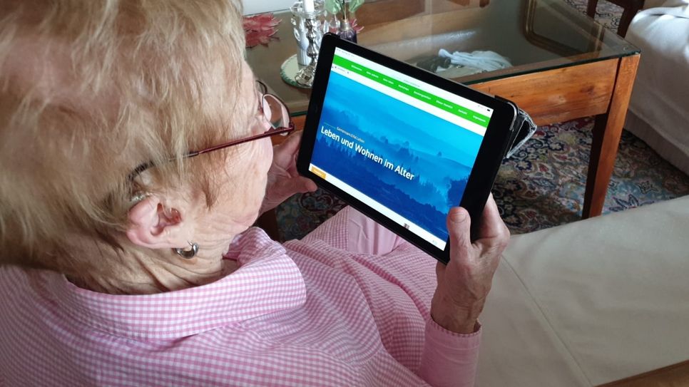 Das neue Internetportal für Senioren wurde barrierefrei gestaltet. Foto: LEADER/Naturpark Nordeifel