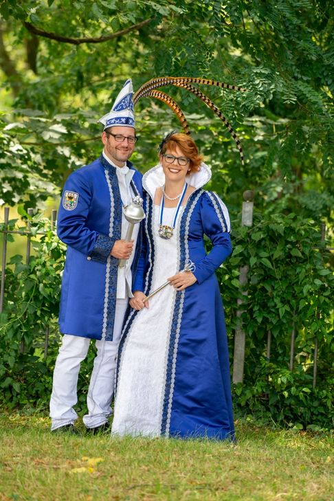 Die Kenner Hoheiten: Markus I. von Sport, Spiel und Spaß und Johanna I. die Blüte vom Rhein (Markus und Johanna Dinkel). Foto: Verein