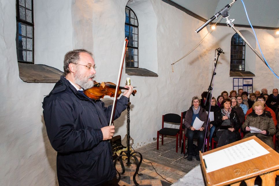 »Das Lied der Geige« ist das Highlight des Kurzfilmabends im Druckereimuseum Weiss. Gedreht wurde unter anderem in der Marienkapelle in Roetgen.