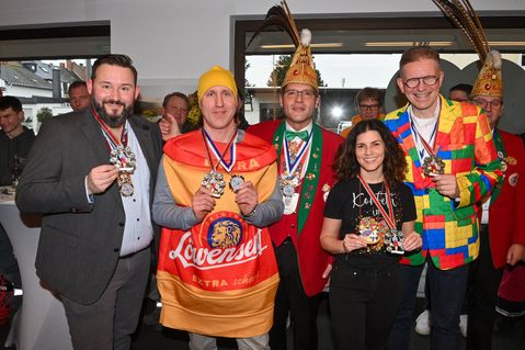 V. l.: Techn. Geschäftsführer enm Hendrik Majewski, Kfm. Geschäftsführer enm Udo Scholl, Vizepräsident Alte Grosse Mayener Karnevalsgesellschaft e.V. Andreas Heinen, Geschäftsführerin STW Samar Spormann, Leiter Kommunikation evm Marcelo Peerenboom.