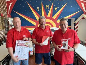 Manfred Klöcker (v.li.), Albert Meyer und Michael Sander vom FMK freuen sich auf ein stimmungsvolles Sommerfest – denn mit 66 Jahren ist noch lange nicht Schluss.
