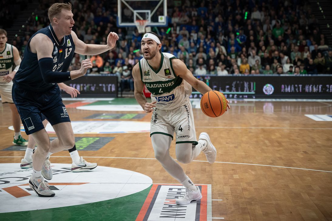 Der 27-jährige US-Amerikaner Clay Guillozet bleibt bei den Moselstädtern.