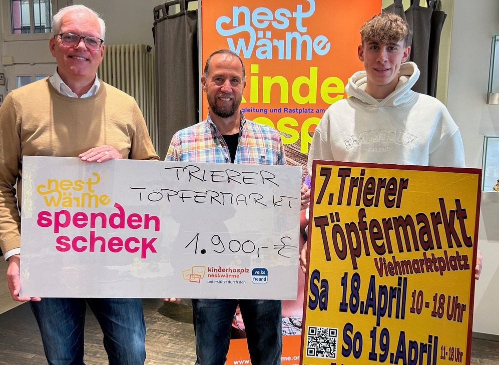 Spendenübergabe Nestwärme