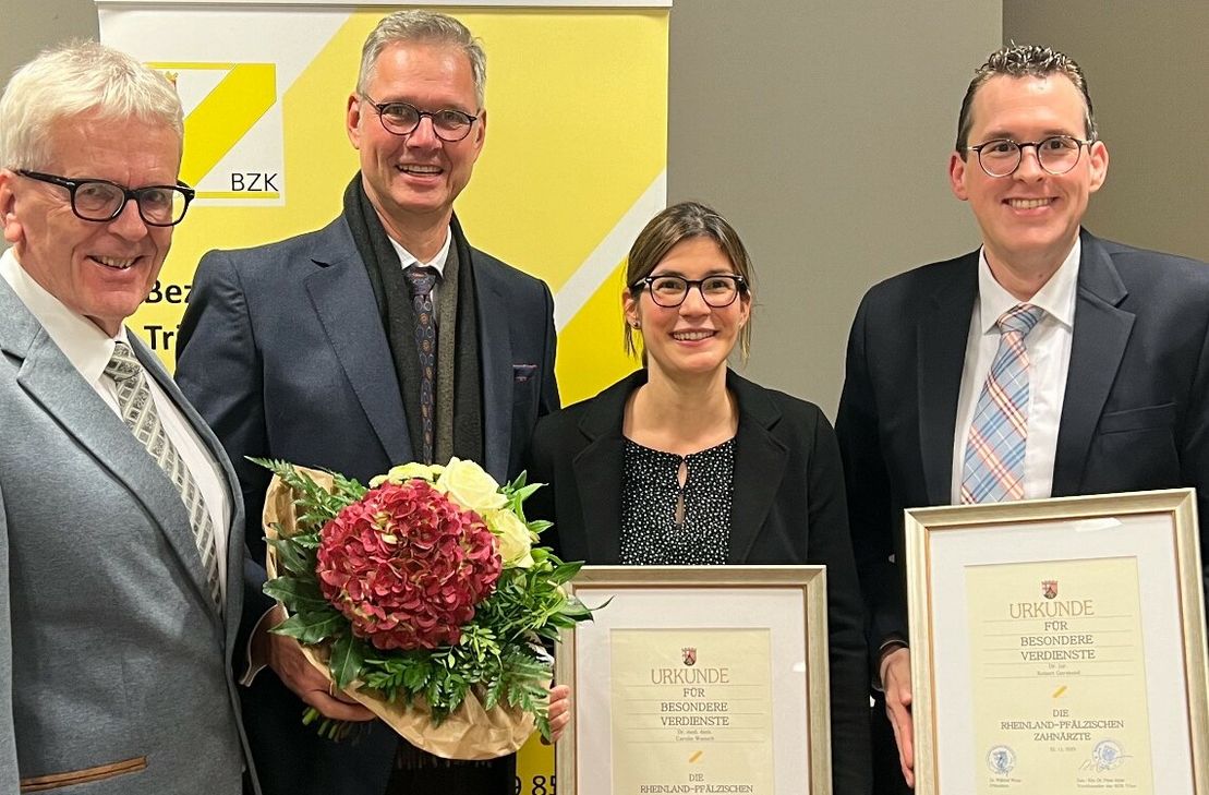 Sanitätsrat Dr. Peter Mohr (Vorstandsvorsitzender BZK Trier, Vizepräsident Landeszahnärztekammer Rheinland-Pfalz), ZA Stefan Chybych M.Sc., M.Sc. (Stellv. Vorstandsvorsitzender BZK Trier), Zahnärztin Dr. Carolin Wunsch (Vorstandsmitglied BZK Trier), Dr. Robert Germund (Geschäftsführer BZK Trier).