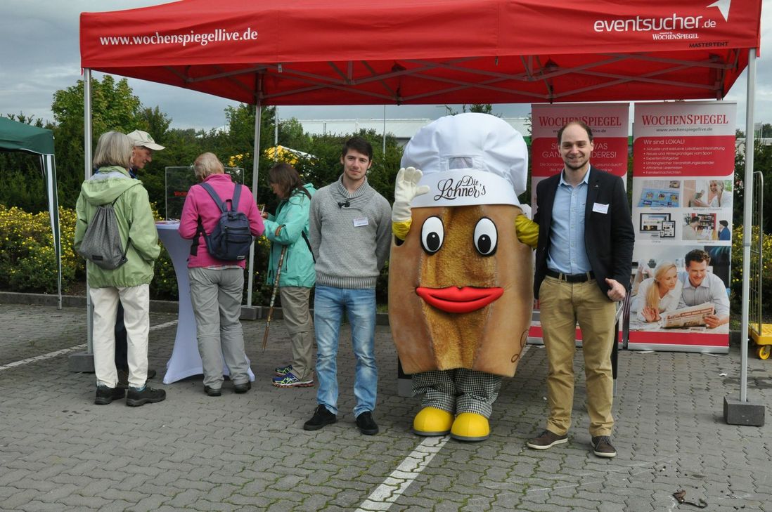 Da hatte der "Lohni" allen Grund zur Freude: Medienpartner des "Lohner Wandertags" war der WochenSpiegel.