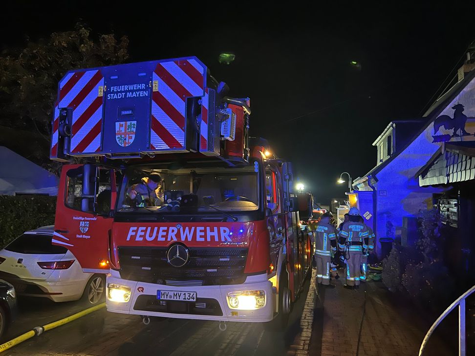 Zahlreiche Einsatzkräfte sind aktuell vor Ort.