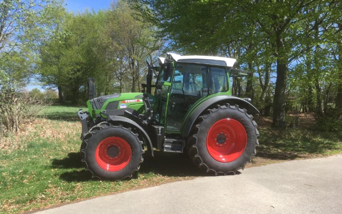 Dieser Fendt 211 vario wurde Donnerstag Nacht aus einer Garage auf der Eicherscheider Hauptstraße entwendet. Foto: Privat