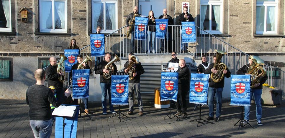 Der Musikverein Polch setzte am Fastnachtssonntag ein musikalisches Friedenszeichen.