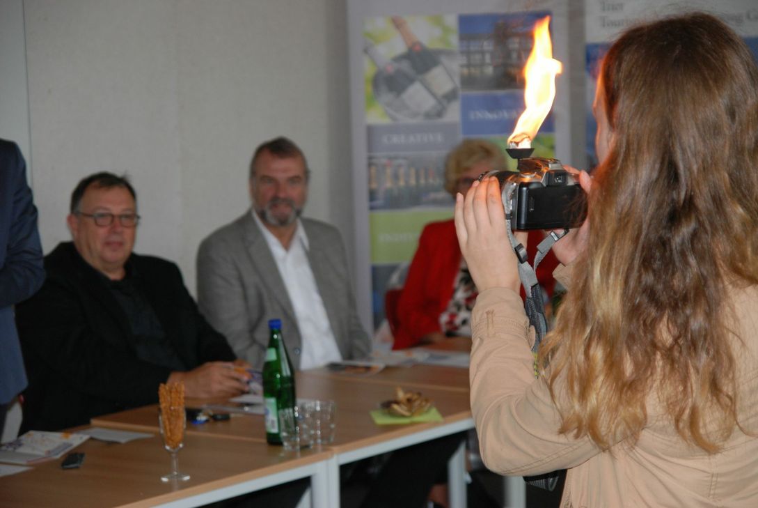 Die brennende Kamera. Foto: Hansen