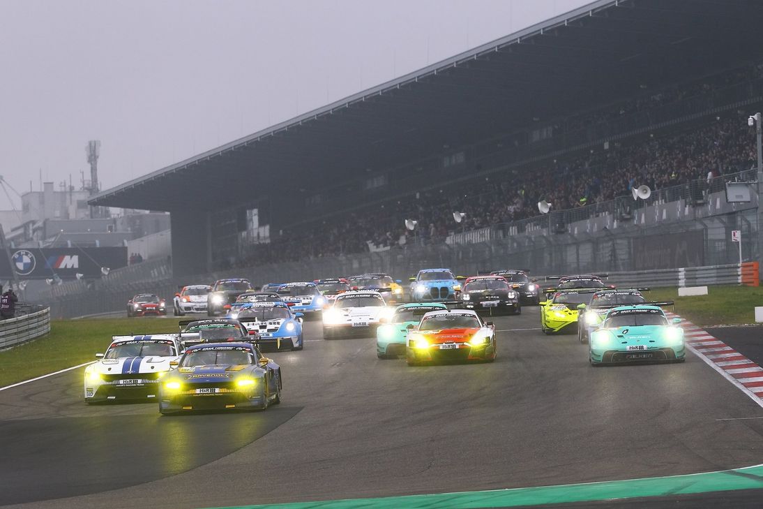 Herbstliche Bedingungen beim letzten Rennen der Saison.