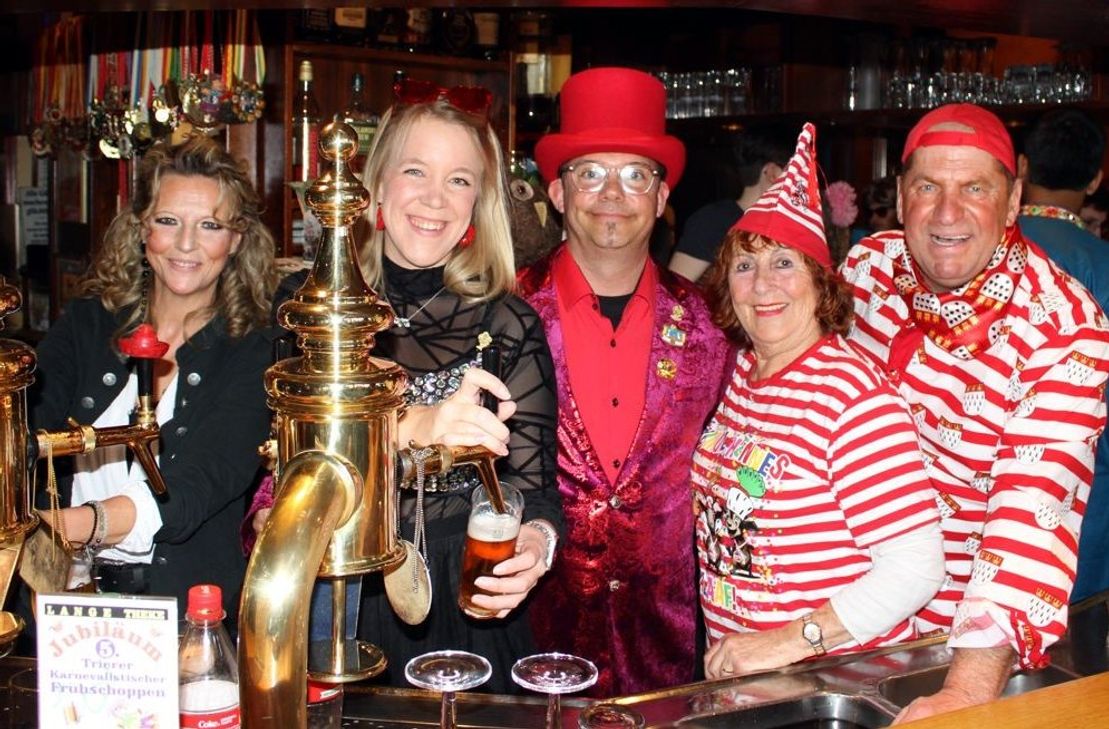 DJ Sonja Storz, das designierte Trierer Prinzenpaar  Lea und Tommy, Lydia Fiegler, Frank Weiersbach