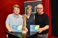 Die Programmkommission mit Kurator Janis Kuhnert (links), Sandra Burmann und Peter Huth hat ein abwechslungsreiches Filmprogramm für die Festspielwochen ausgewählt.