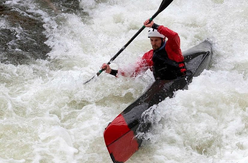 Sehenswert ist das Wildwasserrennen besonders am »Favoritentöter« im Rosenthal. Foto: Wenzel