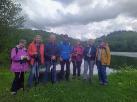 1. Zu einer schönen Wanderung am Vatertag kamen einige Wanderfreunde des Eifelvereins Ulmen zusammen.