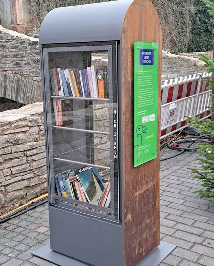Der neue Bücherschrank in der Wertherstraße.
Foto: Stadt Bad Münstereifel