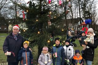 Eine beliebte Aktion in der Vorweihnachtszeit ist das »Boom besenge« in Strauch.