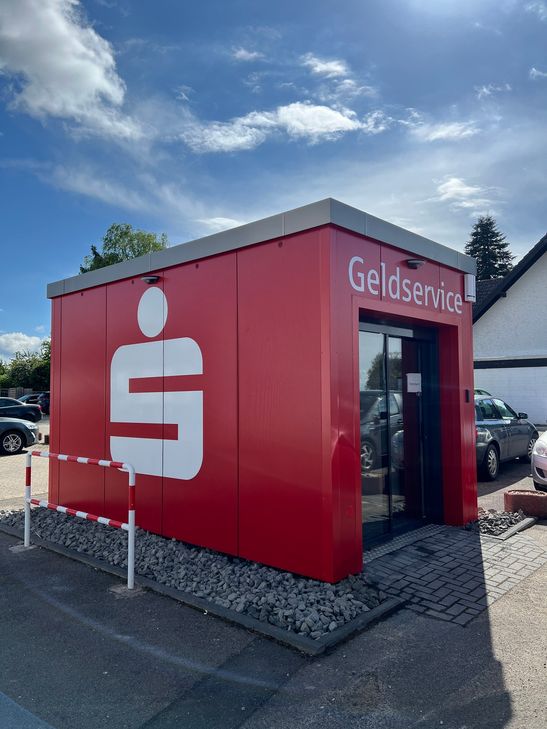 Neues SB-Center der Kreissparkasse in Flamersheim.