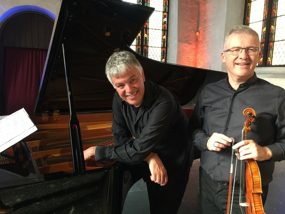 Das italienische Duo Tezza-Ghidoni spielt am 20. April im Haus Beda Kammermusikwerke aus Robert Schumanns reichhaltigem Repertoire.