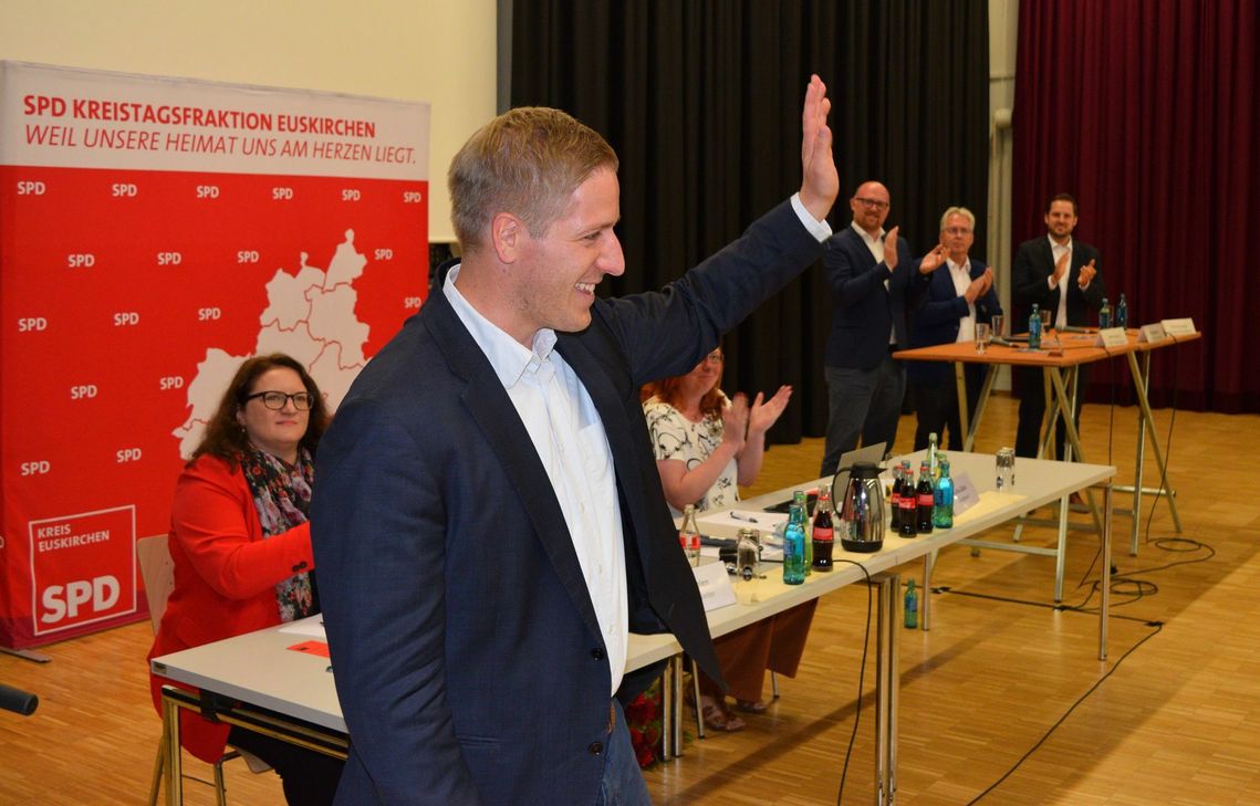 Markus Ramers bedankt sich für seine Nominierung. Foto: Scholl