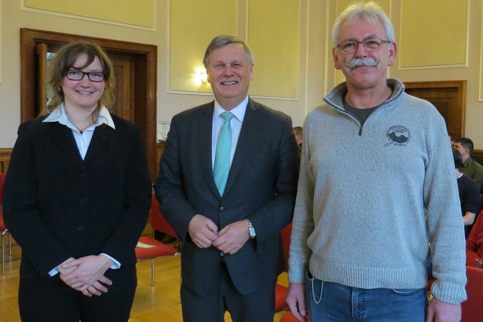 SGD-Nord-Präsident Dr. Ulrich Kleemann (Mitte) begrüßte neben den zahlreich erschienenen Gästen auch die beiden Referenten Alena Hantzschmann und Stefan Backes. (Foto: SGD Nord)