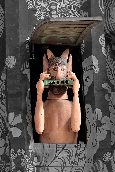 Auch die Figur des Pan hat einen kurzen Auftritt. Foto: FF