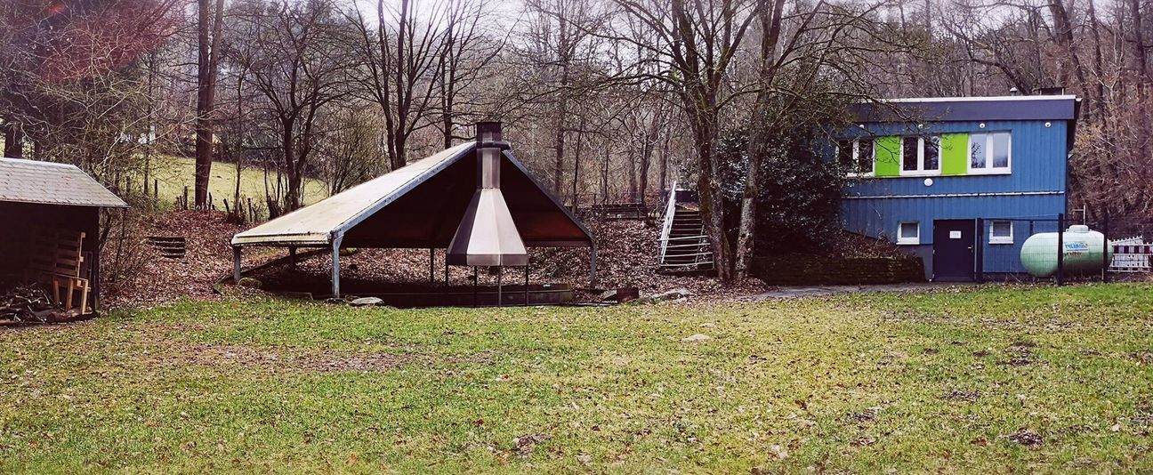 Noch beschaulich und leer, wird nach Ostern auf dem Gelände des Jugendzeltplatzes Tiefenbachtal in Huppenbroich viel los sein: Zum ersten Mal werden dort Osterferienspiele angeboten. Foto: Pauli