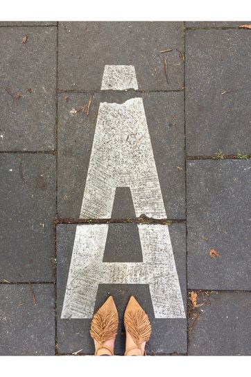 Das »A« ist nur der Anfang einer Sammlung von Buchstaben im öffentlichten Raum. Foto: Uta Winterhager