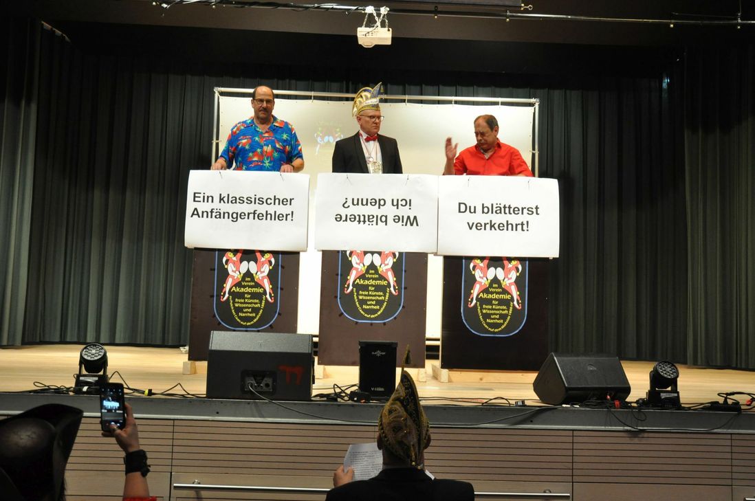 Papierkram - ohne Worte (von links): Egon Geisen, Frank Breitbach und Günter Schnitzler.