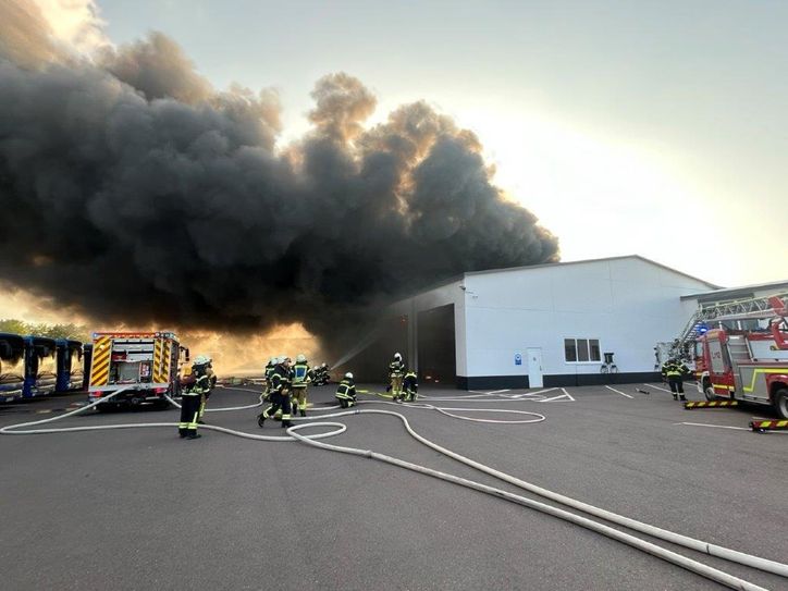 Dier Löscharbeiten am Abend