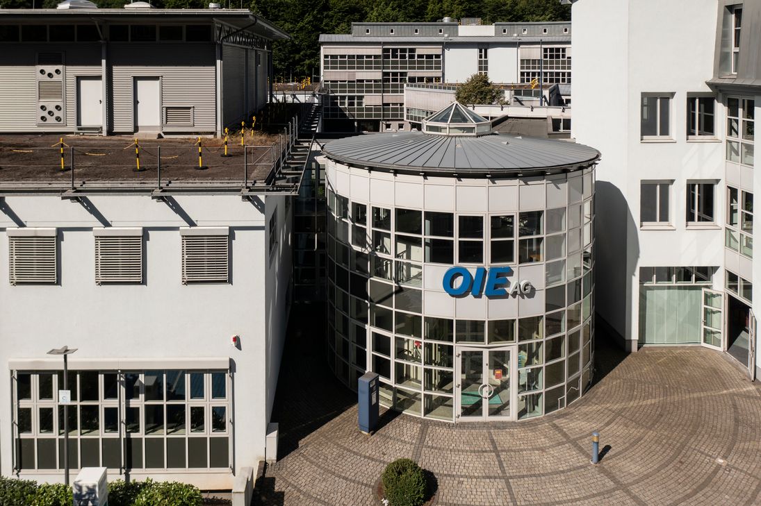 Für zahlreiche Kundinnen und Kunden der OIE sinken die Strompreise.